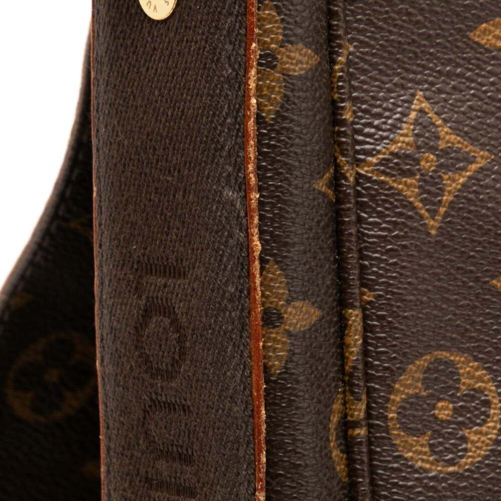 LOUIS VUITTON Brown Monogram Messenger Shoulder Bag - Picture 4 of 8